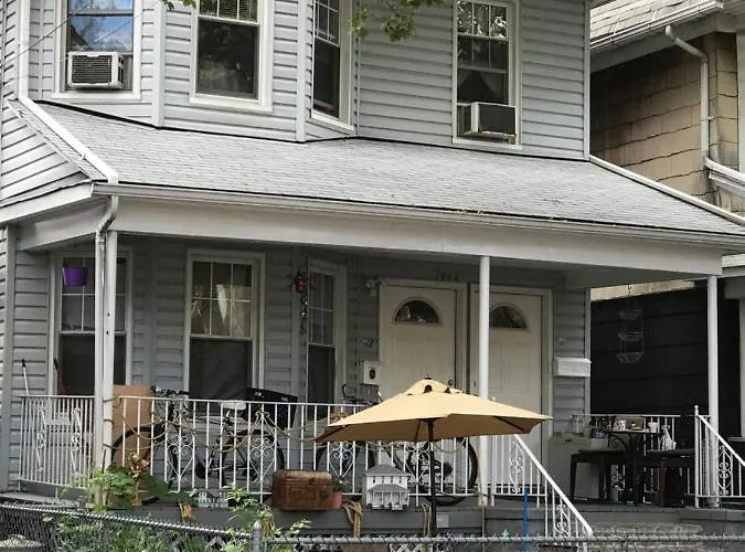Classical American House 4 New York, United States