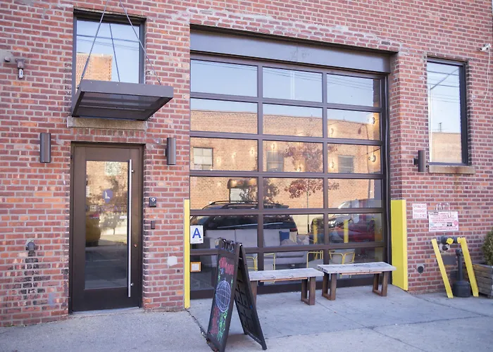 The Local Ny Hostel New York