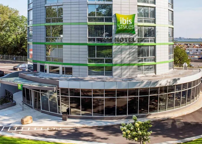 Hotel Ibis Styles New York Laguardia Airport, Stati Uniti
