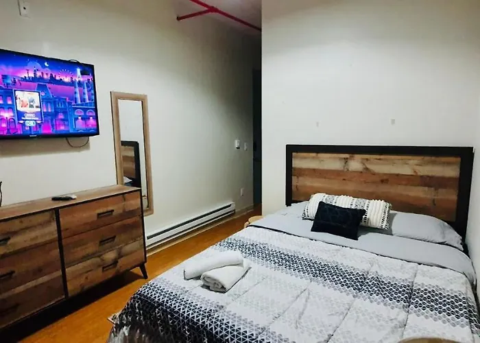 Jazz On Columbus Circle Hostel