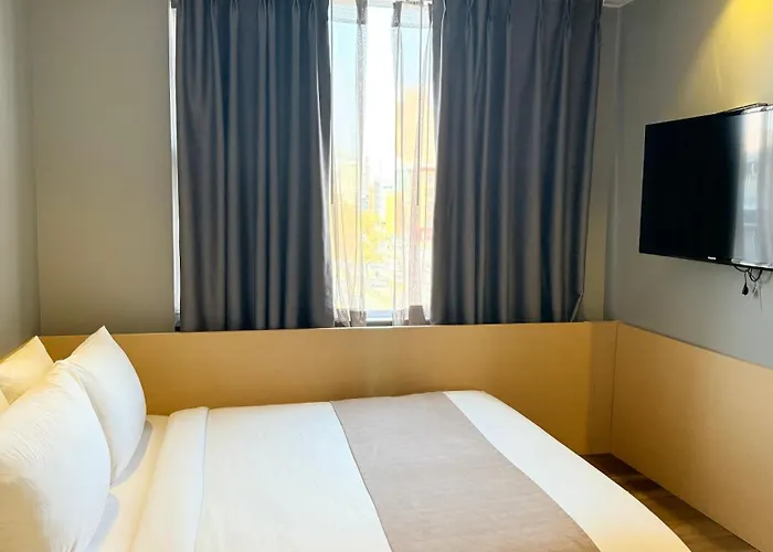 Madison Les Hotel