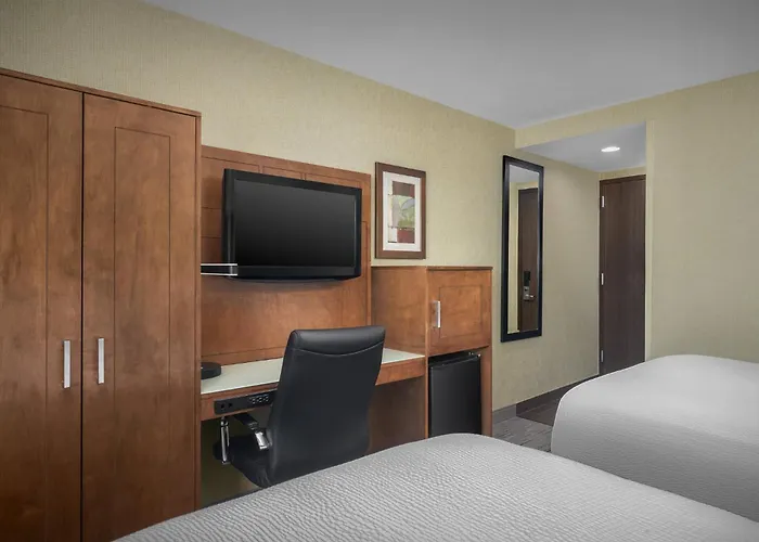 Holiday Inn Express Manhattan Midtown West By Ihg